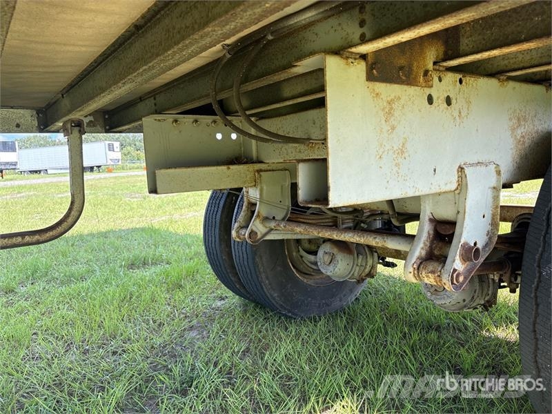 Trailmobile 28 ft x 102 in S/A Refrigerated Trailer Semi remorque frigorifique