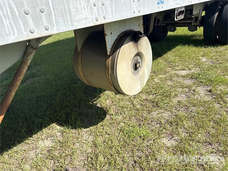 Trailmobile 28 ft x 102 in S/A Refrigerated Trailer Semi remorque frigorifique