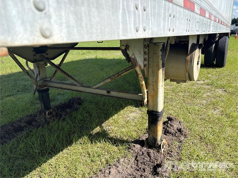 Trailmobile 28 ft x 102 in S/A Refrigerated Trailer Semi remorque frigorifique