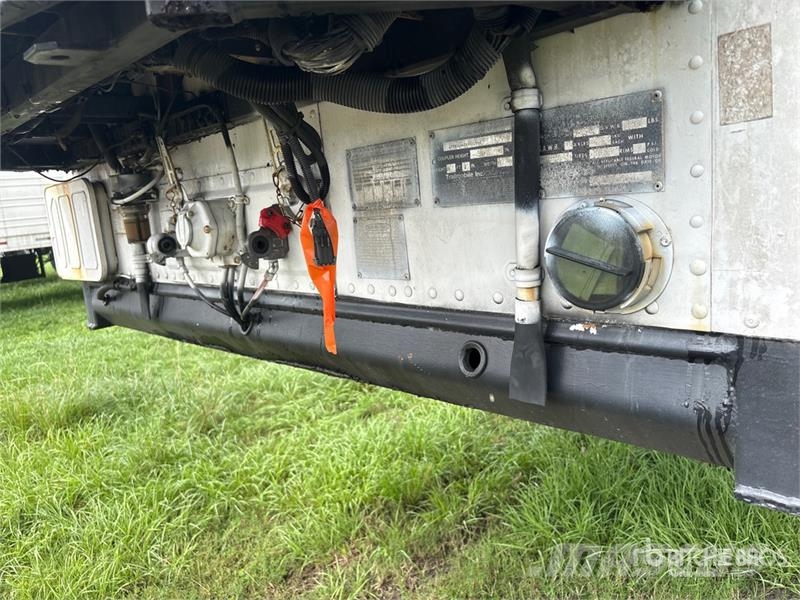 Trailmobile 40 ft x 102 in T/A Refrigerated Trailer Semi Reboques Isotérmicos