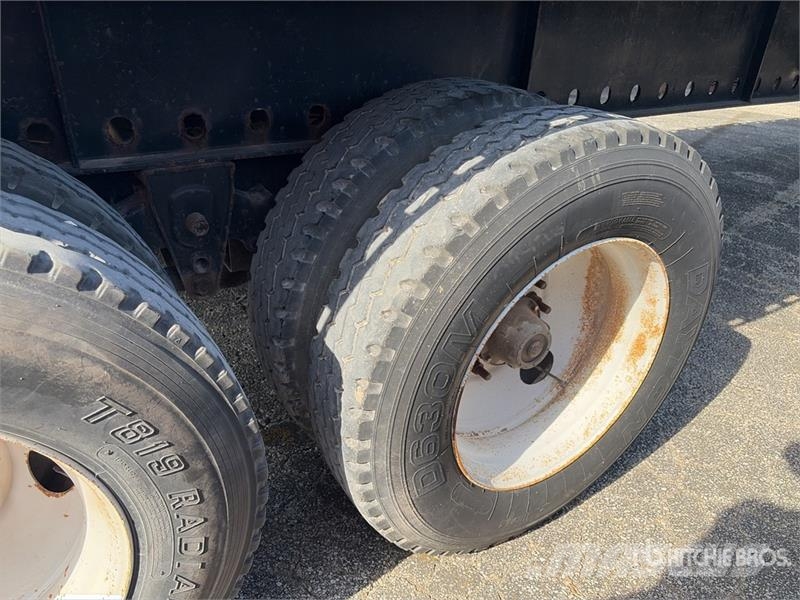 Transcraft 48 ft T/A Flatbed Trailer مقطوروات مسطحة/مفصلية الجوانب