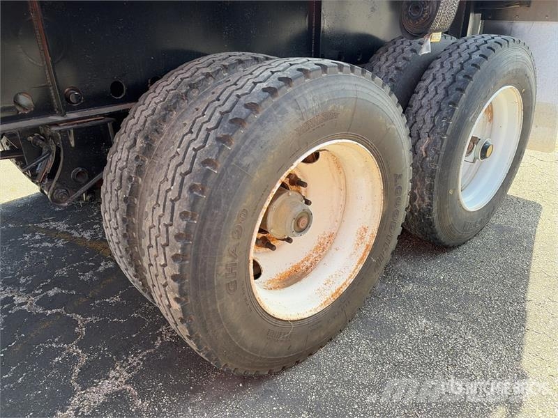 Transcraft 48 ft T/A Flatbed Trailer مقطوروات مسطحة/مفصلية الجوانب