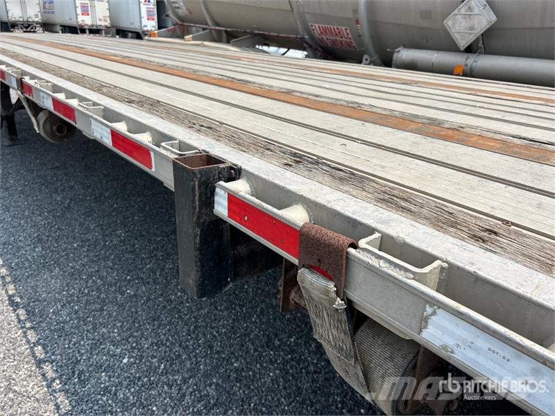 Transcraft 48 ft T/A Spread Axle Flatbed Trailer Lavaperävaunut