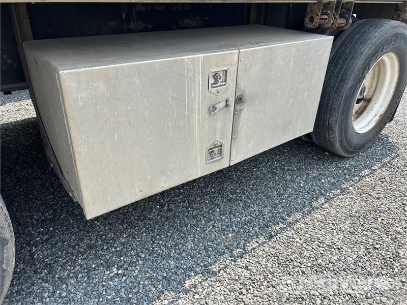 Transcraft 48 ft T/A Spread Axle Flatbed Trailer Lavaperävaunut