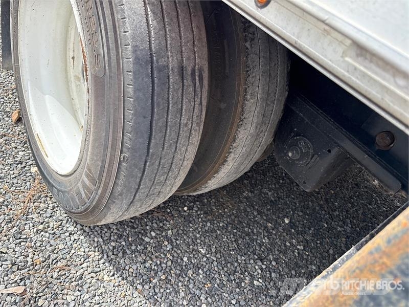 Transcraft FLD1TCM 53 ft T/A Spread Axle Step Deck Trailer 低架裝載車