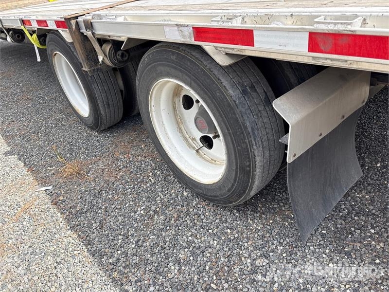 Transcraft FLD1TCM 53 ft T/A Spread Axle Step Deck Trailer 低架裝載車