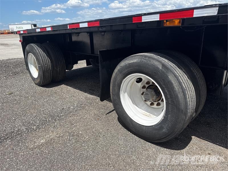 Transcraft L-2000H 48 ft T/A Spread Axle Flatbed Trailer Platformas/izkraušana no sāniem