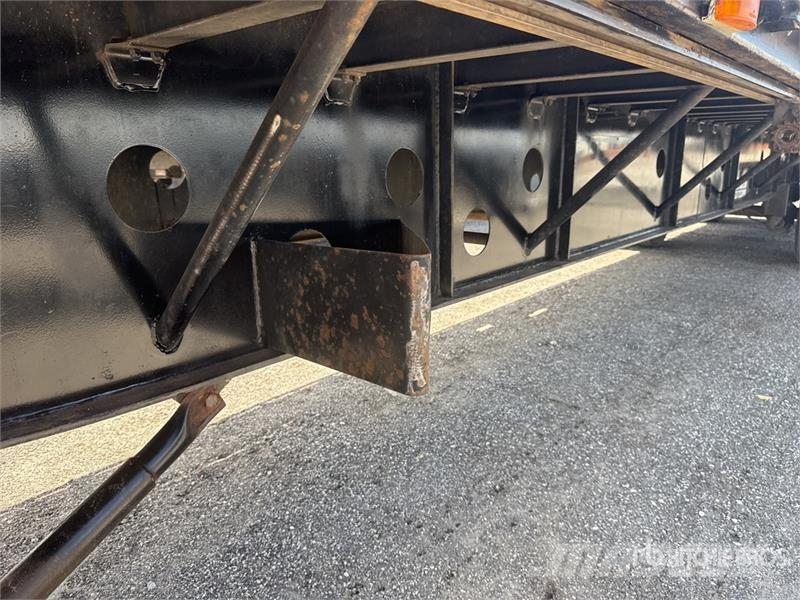 Transcraft L-2000H 48 ft T/A Spread Axle Flatbed Trailer Platformas/izkraušana no sāniem