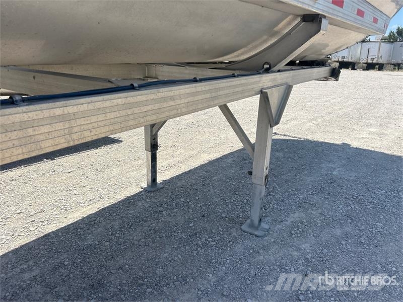 Travis 35 ft T/A Aluminum Frameless End Dump Trailer Savivartės priekabos