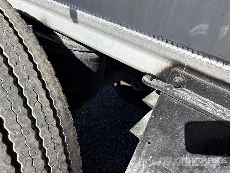 Travis S/97 39 ft T/A Aluminum End Dump Trailer Tipper trailers