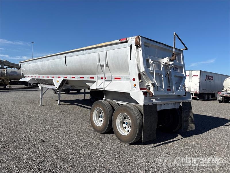 Travis S/97 39 ft T/A Aluminum End Dump Trailer Tipper trailers