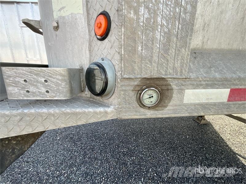Travis T/A Aluminum Frameless End Dump Trailer Sora- ja kippiperävaunut