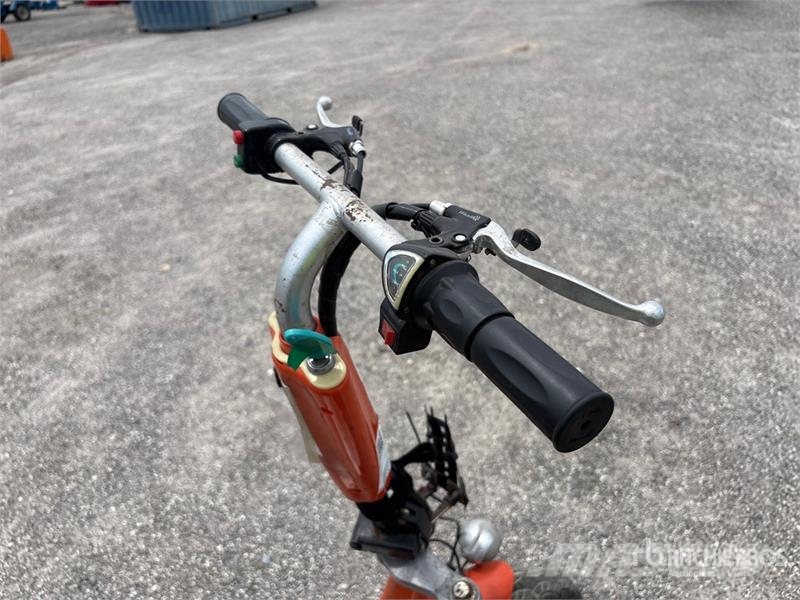  Triad 1000 Scooter Terenska vozila