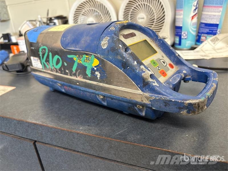 Trimble DG711 Pipe Laser Prístroje, meracie a automatizačné zariadenie