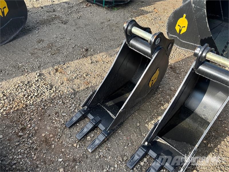 Trojan 12 in Digging Excavator Bucket - Fits Cat 305/305. Baldes