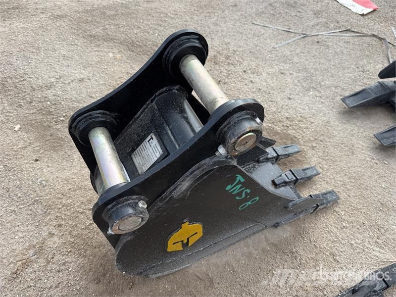 Trojan 12 in Digging Excavator Bucket - Fits 45mm Cat 303 Kašike / Korpe