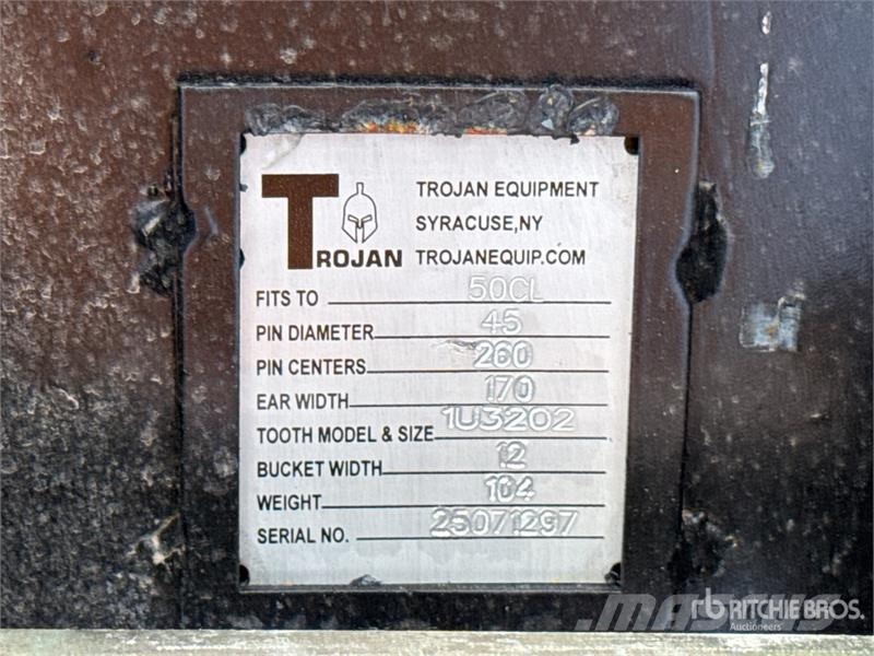 Trojan 12 in Digging Excavator Bucket - Fits 45mm Cat 303 Kašike / Korpe