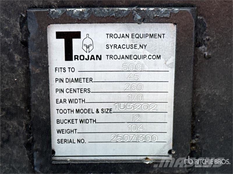 Trojan 12 in Digging Excavator Bucket - Fits 45mm Cat 303 Bakken