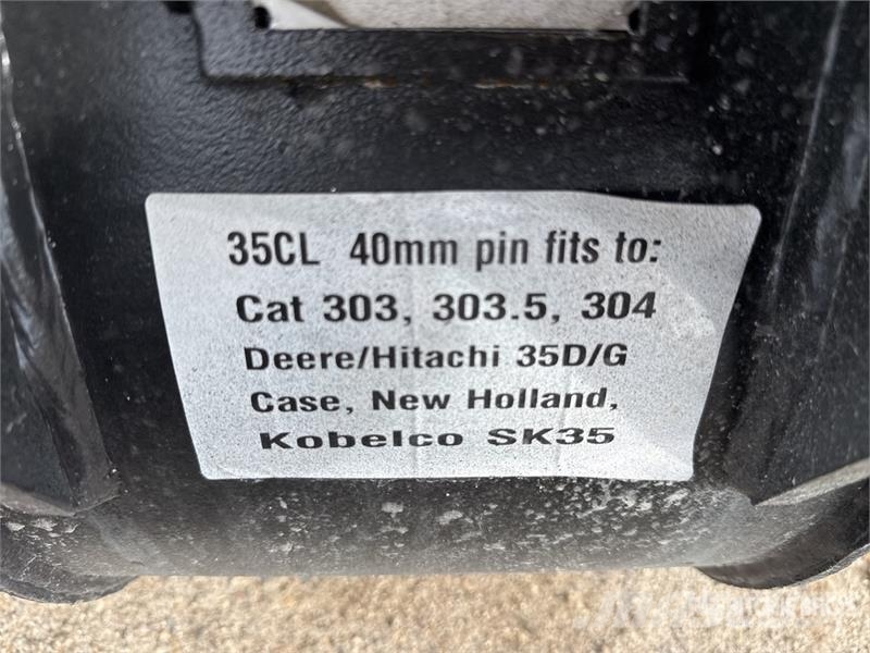 Trojan 12 in Digging Excavator Bucket - Fits 40mm Cat 303 Bakken