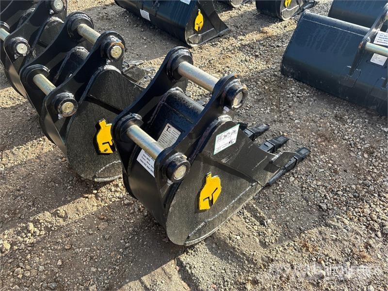 Trojan 12 in Digging Excavator Bucket - Fits Cat 305/305. Baldes