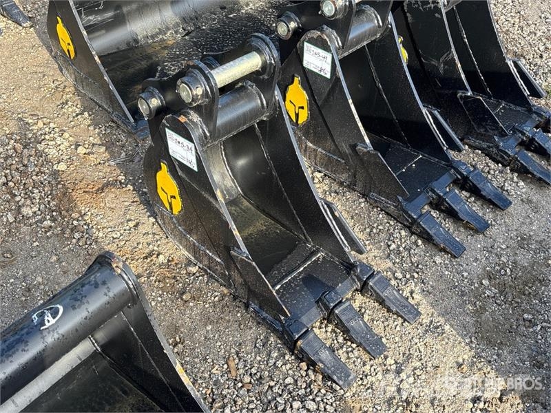 Trojan 12 in Digging Excavator Bucket - Fits Cat 303/303. Baldes