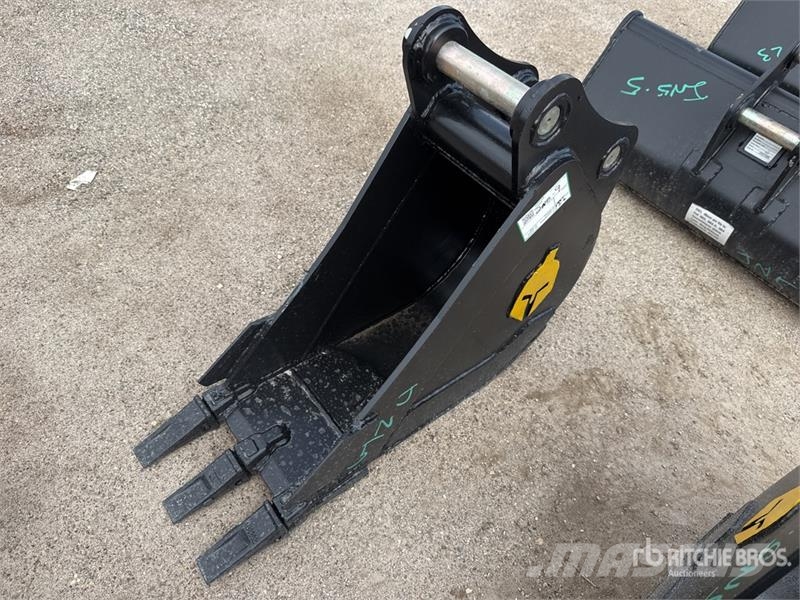 Trojan 12 in Digging Excavator Bucket - Fits 45mm Cat 305 Bakken
