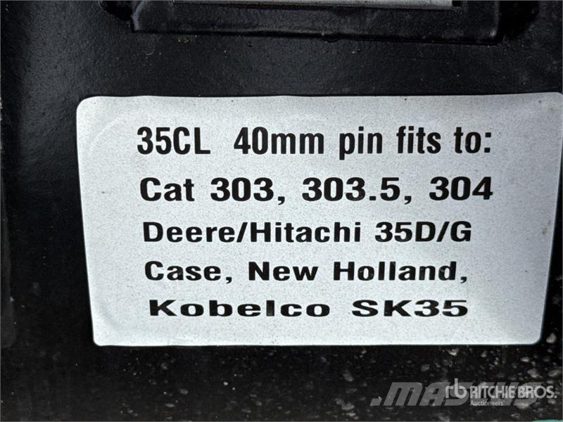 Trojan 12 in Digging Excavator Bucket - Fits 40mm Cat 303 Kašike / Korpe