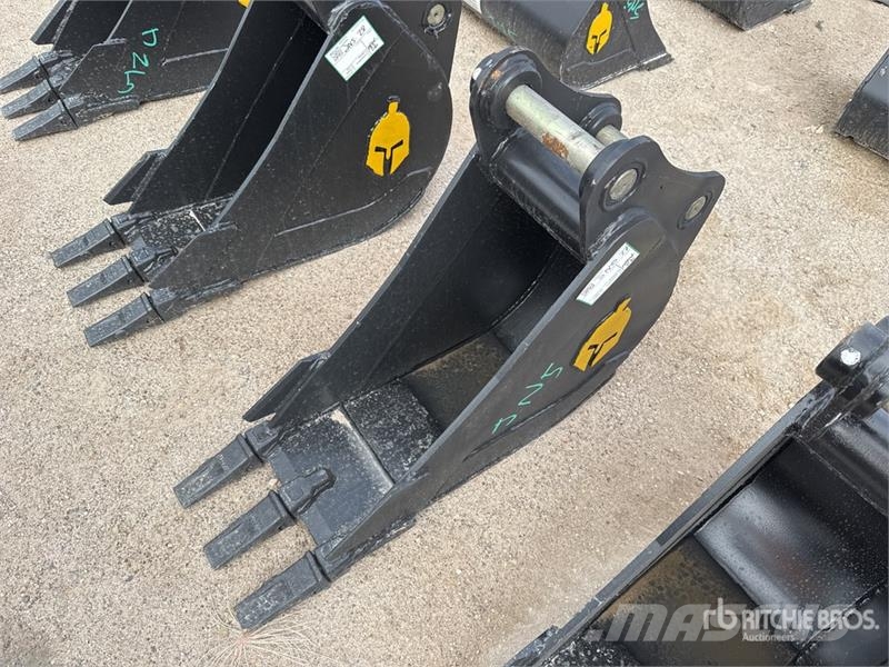 Trojan 12 in Digging Excavator Bucket - Fits 45mm Cat 303 Bakken
