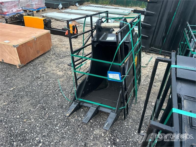 Trojan 24 in Digging Excavator Bucket - Fits 65mm Cat 311 دلاء
