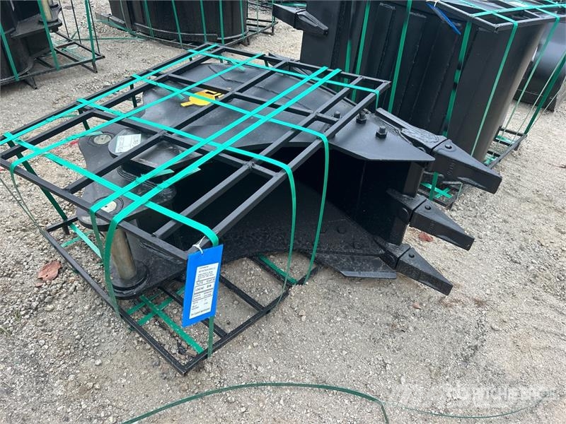Trojan 24 in Digging Excavator Bucket - Fits Cat 311/312/ دلاء