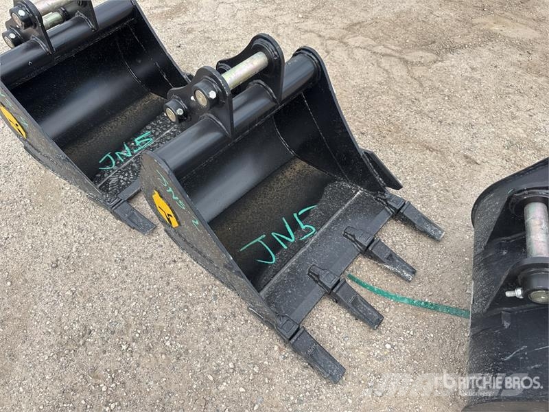 Trojan 24 in Digging Excavator Bucket - Fits 40mm Cat 303 Bakken