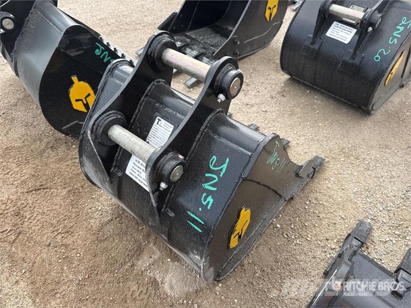 Trojan 24 in Digging Excavator Bucket - Fits 45mm Cat 305 Bakken