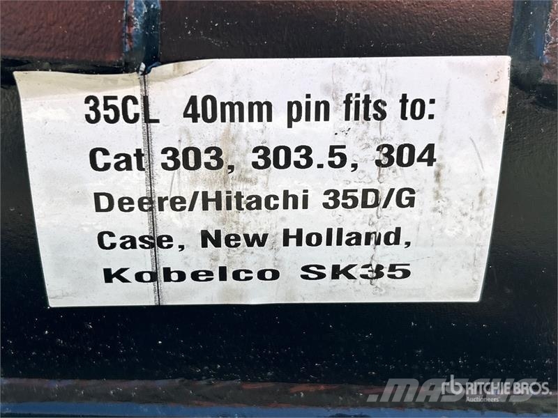 Trojan 24 in Digging Excavator Bucket - Fits Cat 303, 303 Žlice