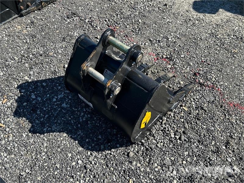 Trojan 24 in Digging Excavator Bucket - Fits Cat 303, 303 Žlice