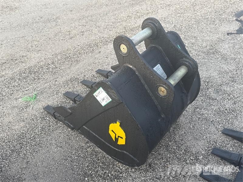 Trojan 24 in Digging Excavator Bucket - Fits 45mm Cat 305 Bakken