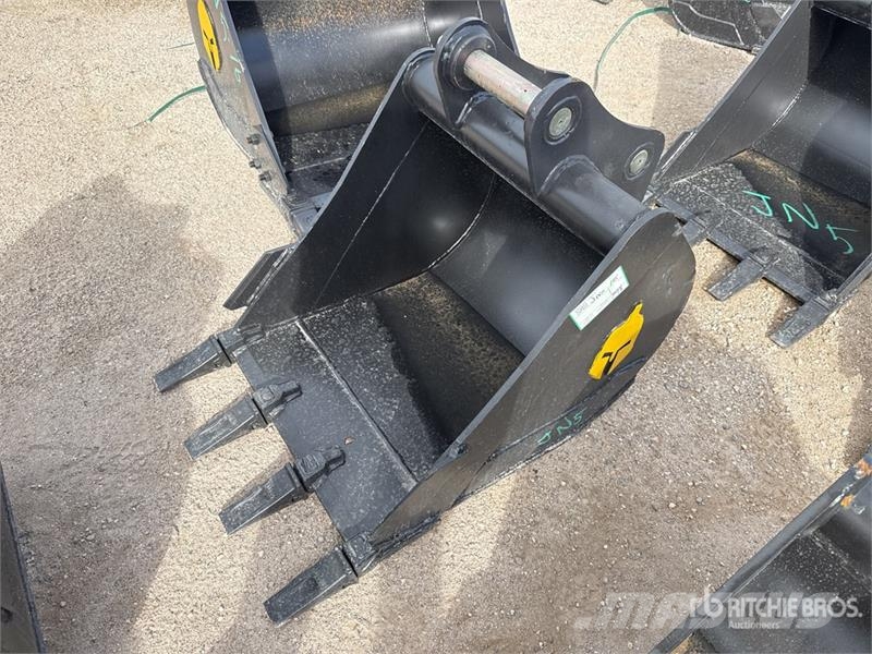 Trojan 24 in Digging Excavator Bucket - Fits 45mm Cat 305 Kašike / Korpe
