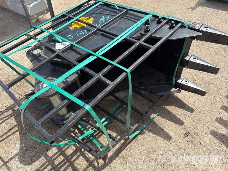 Trojan 24 in Digging Excavator Bucket - Fits 65mm Cat 311 Kašike / Korpe
