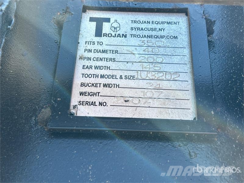 Trojan 24 in Digging Excavator Bucket - Fits Cat 303, 303 Žlice