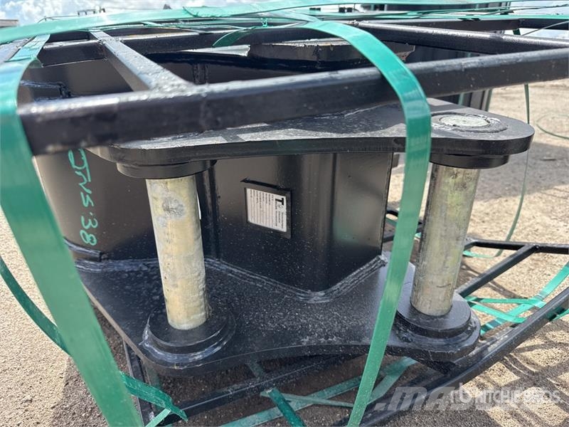 Trojan 24 in Digging Excavator Bucket - Fits 65mm Cat 311 Kašike / Korpe