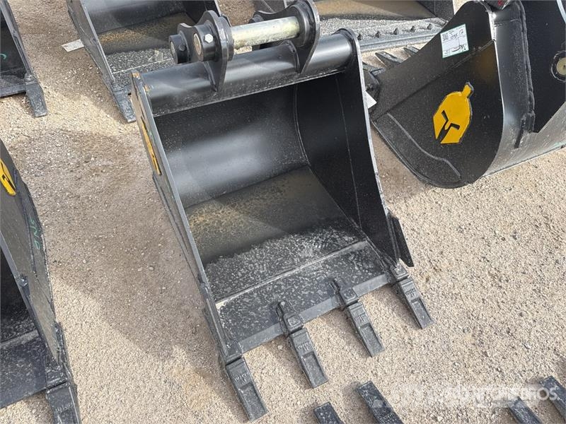 Trojan 24 in Digging Excavator Bucket - Fits 45mm (Unused Skovle