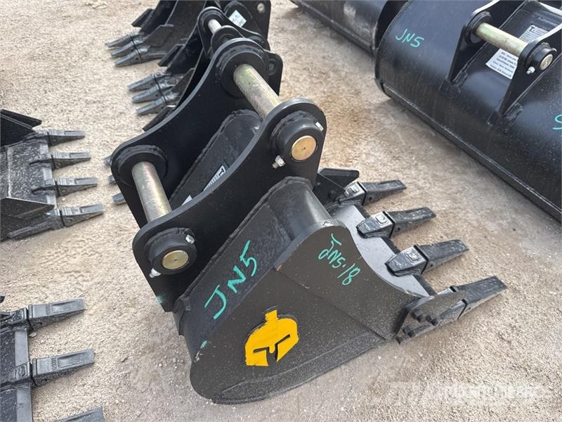 Trojan 24 in Digging Excavator Bucket - Fits 50mm Cat 307 Kašike / Korpe