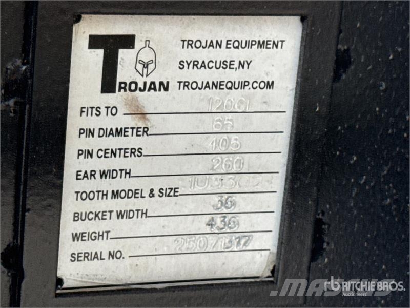 Trojan 36 in Digging Excavator Bucket - Fits 65mm Cat 311 Kašike / Korpe