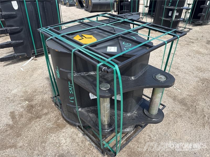 Trojan 36 in Digging Excavator Bucket - Fits 65mm Cat 311 Kašike / Korpe