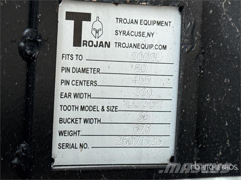 Trojan 36 in Digging Excavator Bucket - Fits 65mm Cat 311 Kašike / Korpe