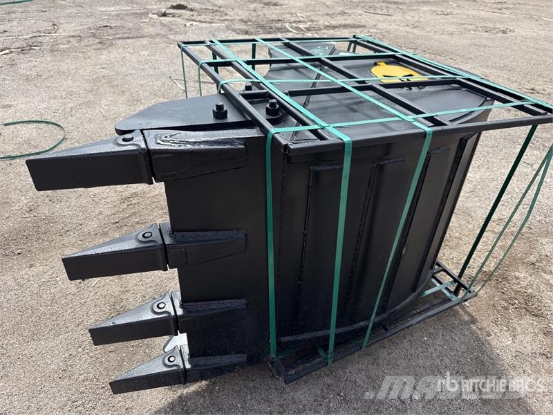 Trojan 36 in Digging Excavator Bucket - Fits 65mm Cat 311 Kašike / Korpe