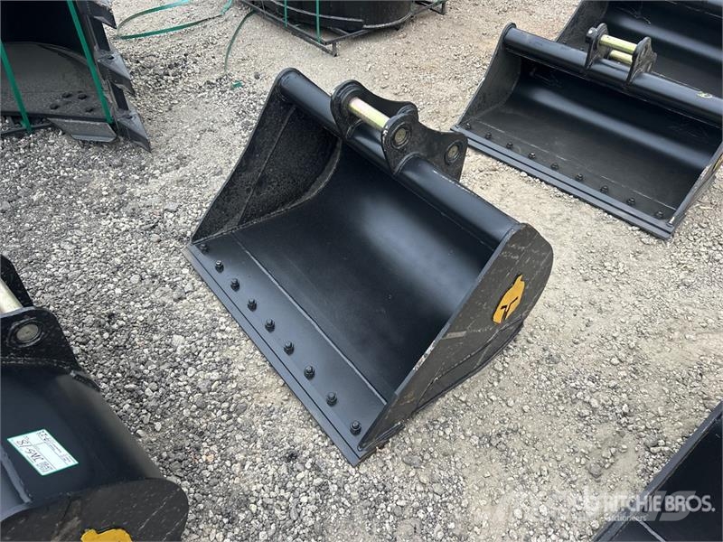 Trojan 42 in Cleanup Excavator Bucket - Fits Cat 305, 305 دلاء