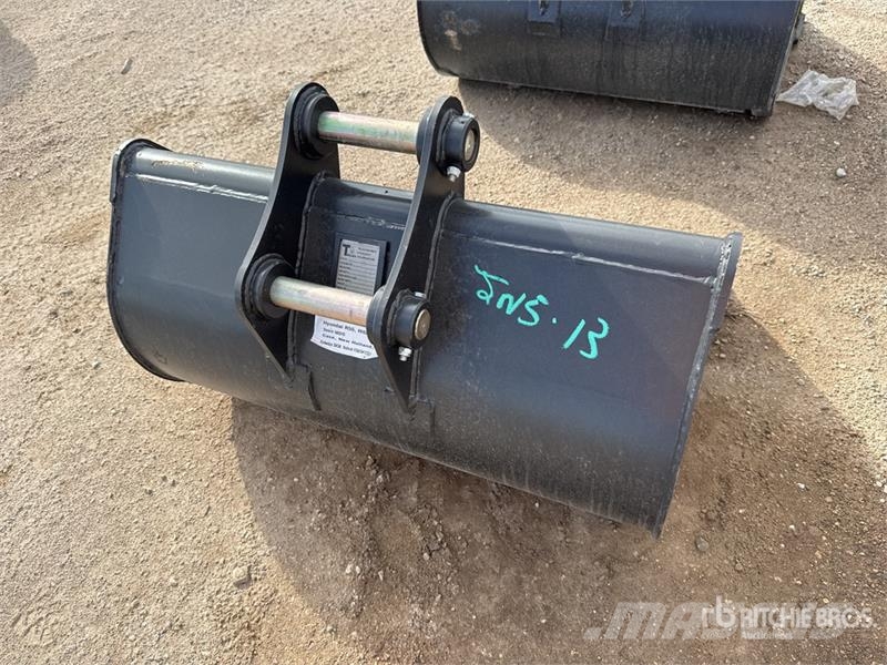Trojan 42 in Cleanup Excavator Bucket - Fits 45mm Cat 305 Kašike / Korpe