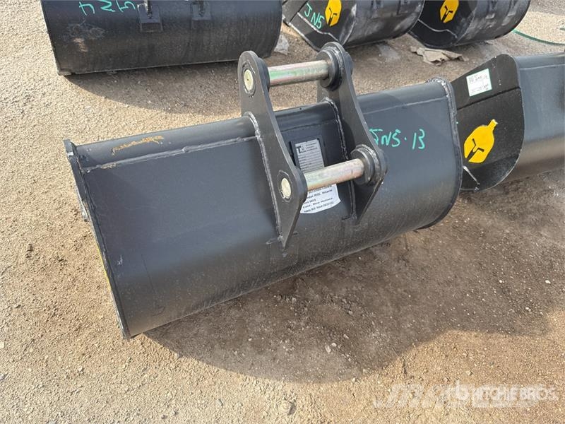 Trojan 42 in Cleanup Excavator Bucket - Fits 45mm Cat 305 Kašike / Korpe