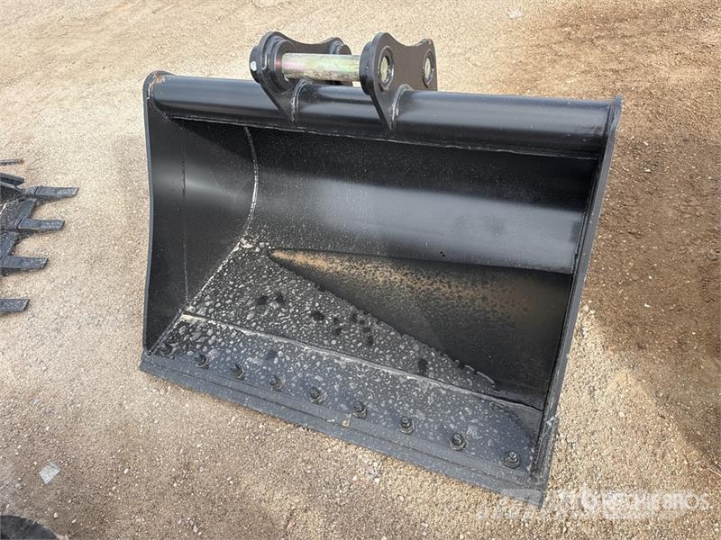 Trojan 42 in Cleanup Excavator Bucket - Fits 45mm Cat 305 Kašike / Korpe