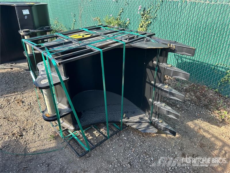 Trojan 42 in Digging Excavator Bucket - Fits Cat 320/321/ Baldes